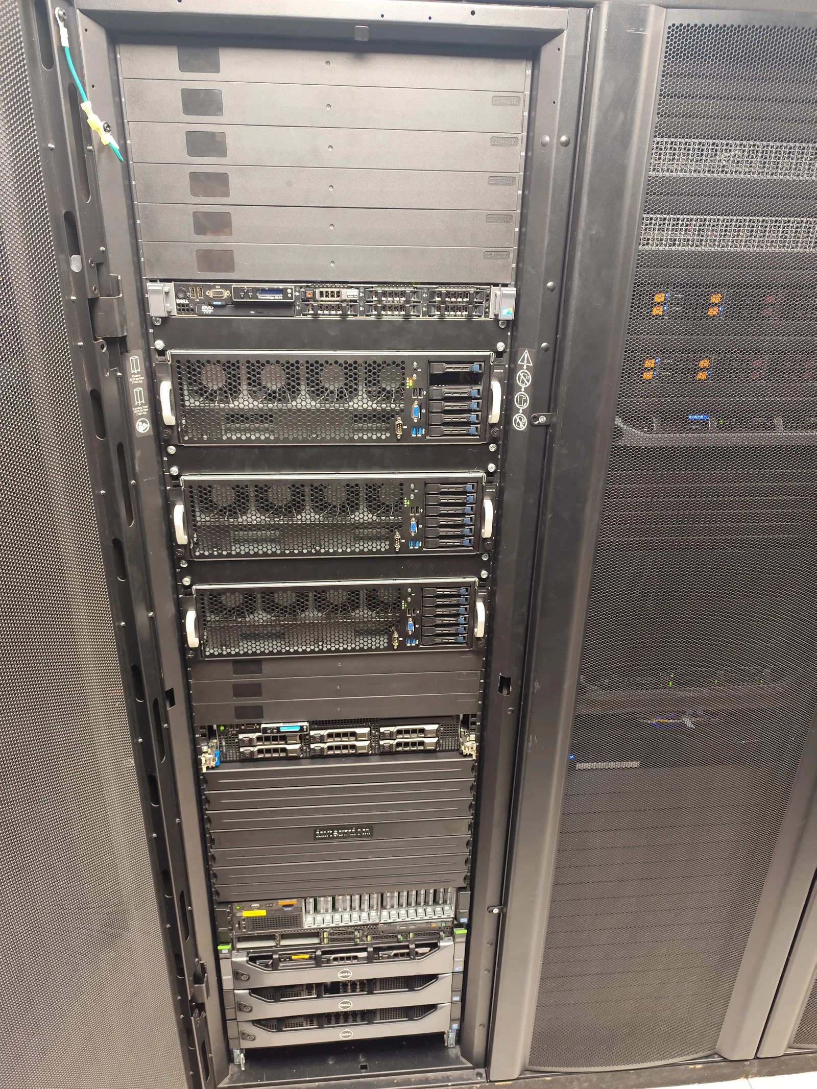 InternalHost web hosting and VPS infrastructure in the Netherlands